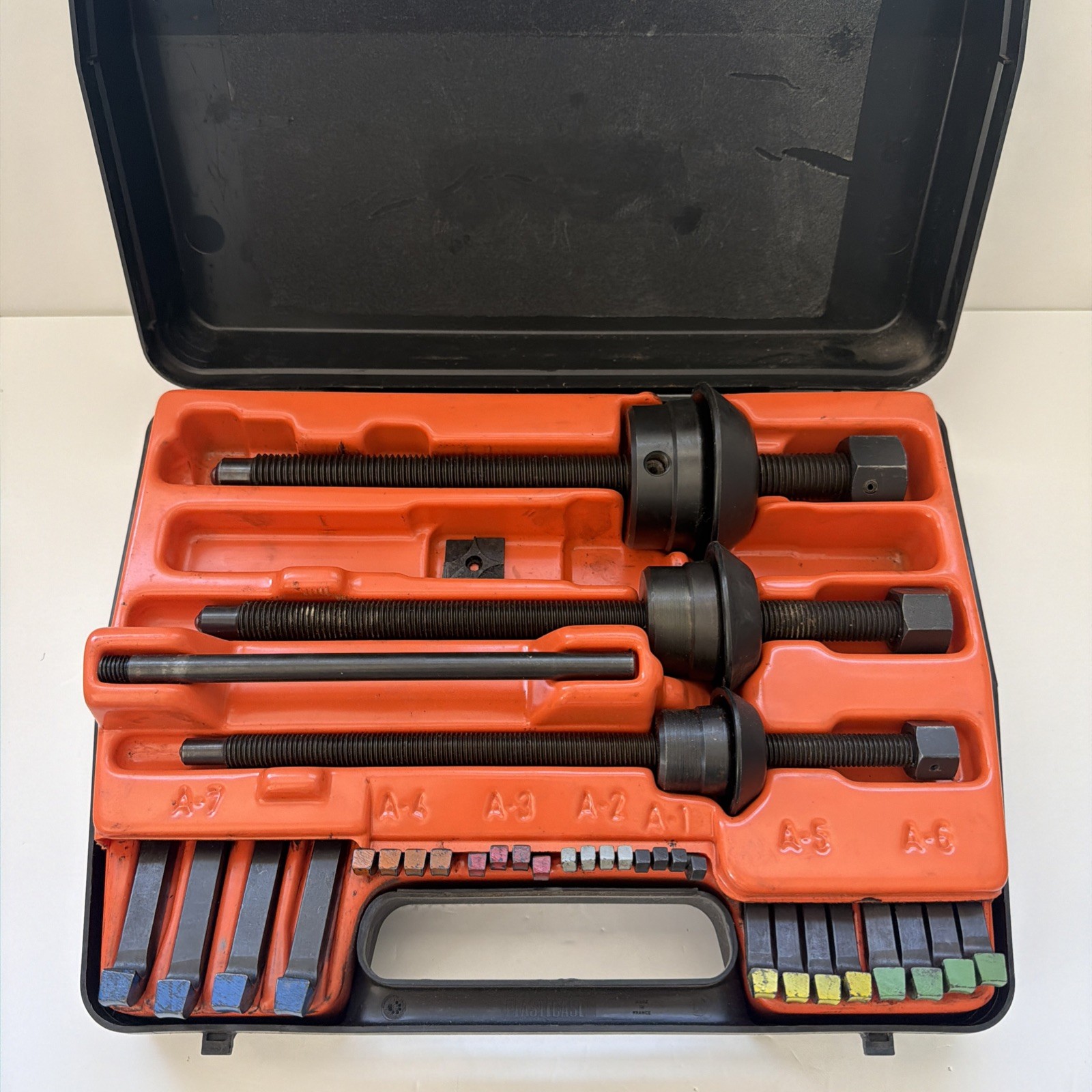 SKF TMBP7 Bearing Puller Kit Dismounting Bearings From Housing 32 Piece Tool Set