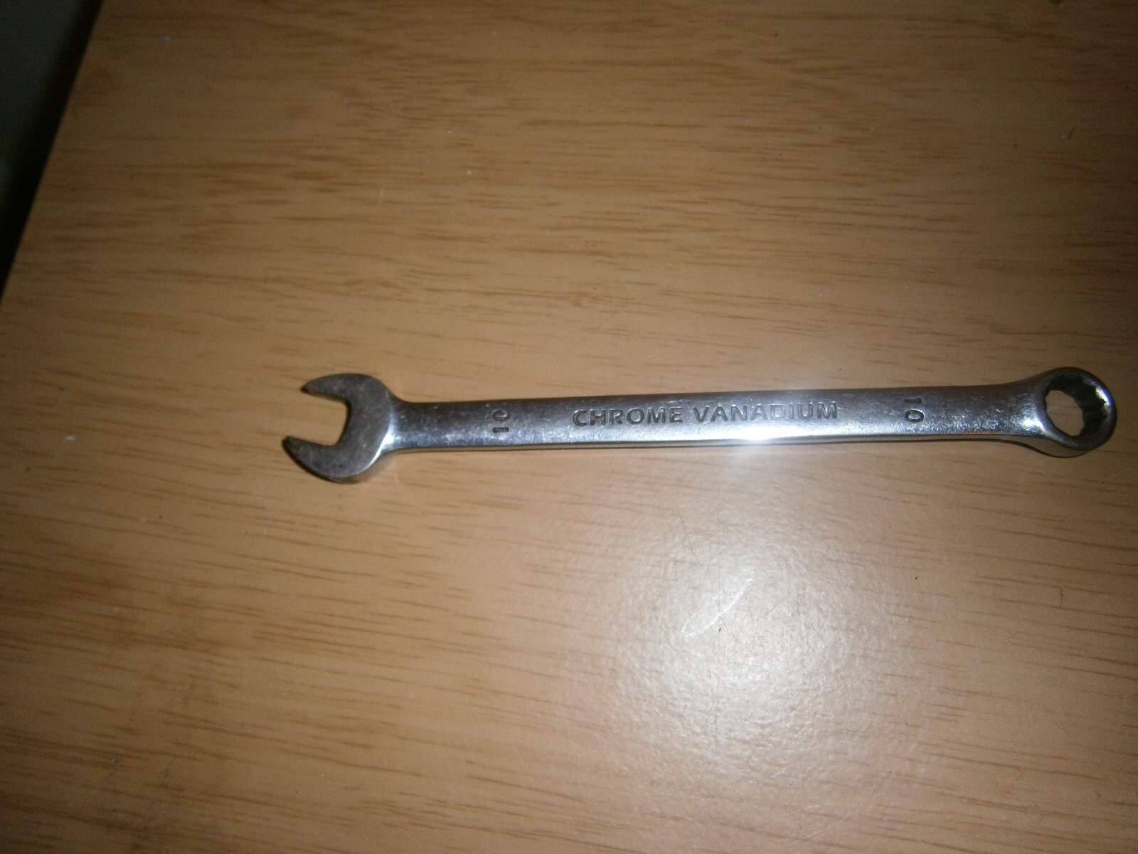 Vintage silver tone combination spanner. 10mm. (E6a)