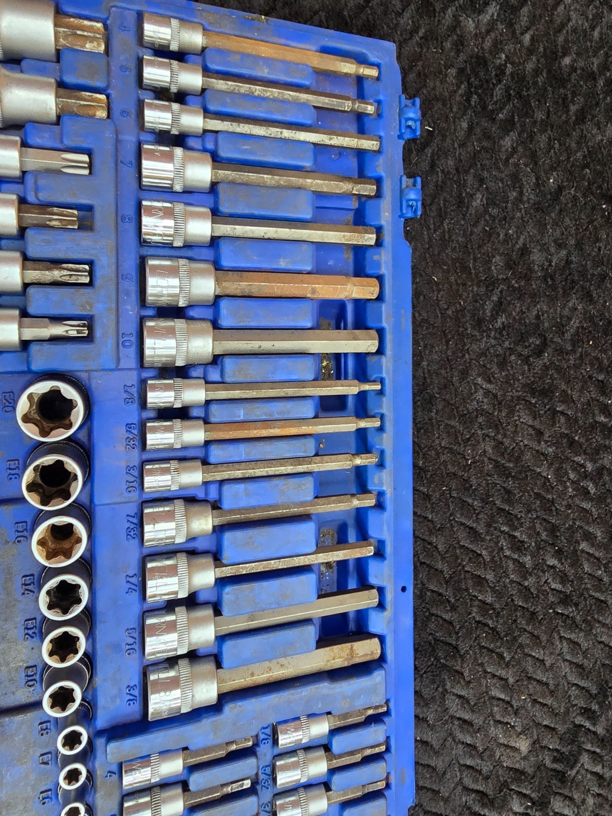 CORNWELL 62 Piece 1/4″, 3/8″ & 1/2″ Drive Master Deluxe Hex & Star Bit Set