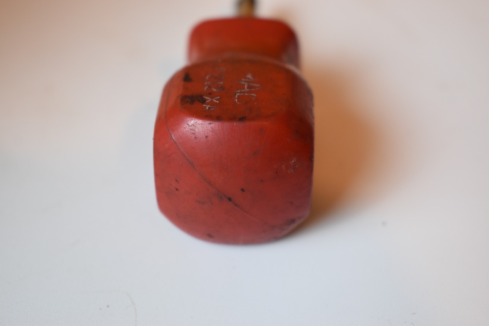 Mac Tools P212XA #2 Stubby Phillips Head Screwdriver Red Handle