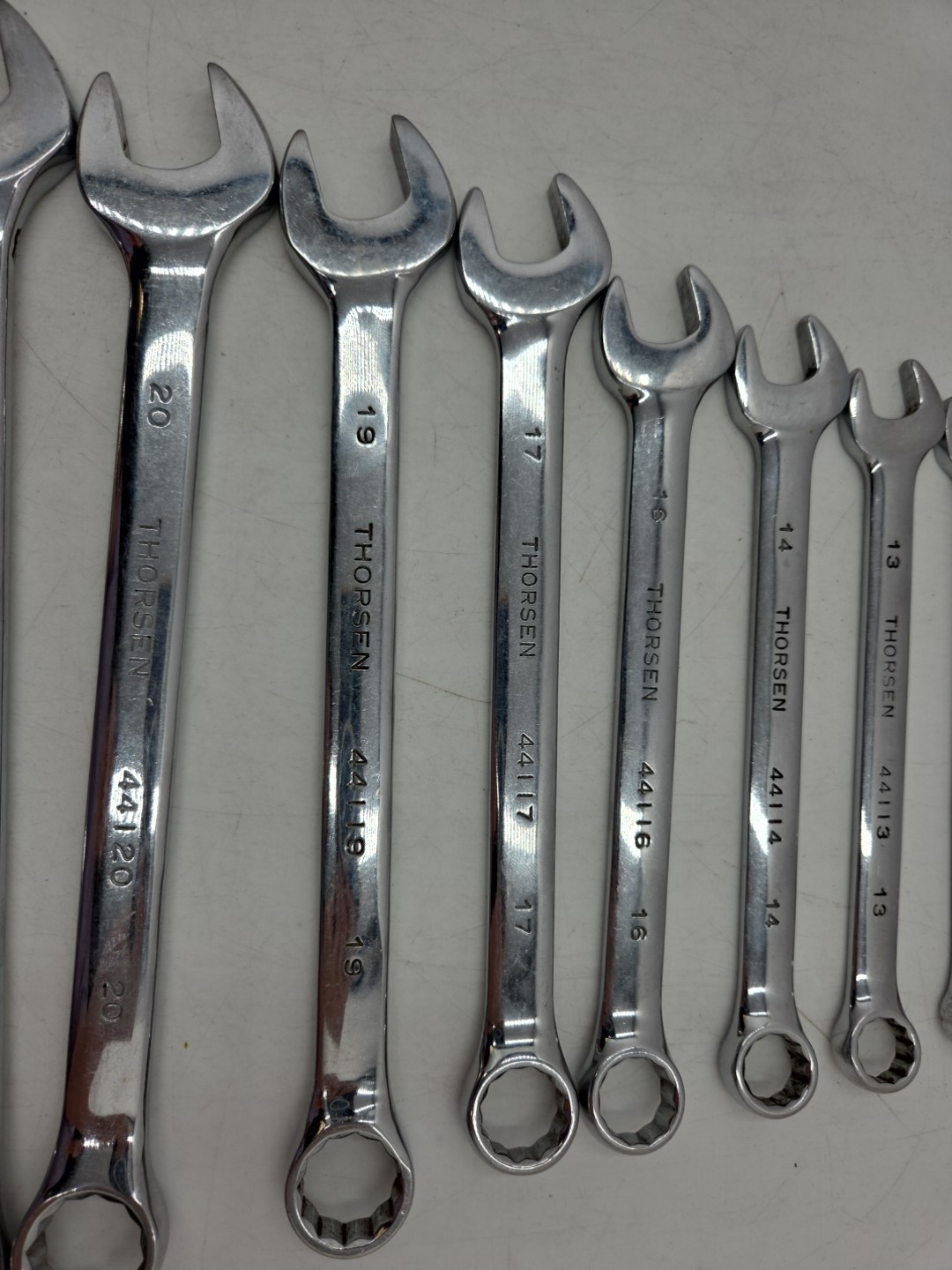 Thorsen 10 Pc. Combo Wrench Set Metric 22, 20, 19, 17, 16, 14, 13, 11, 9 & 8MM