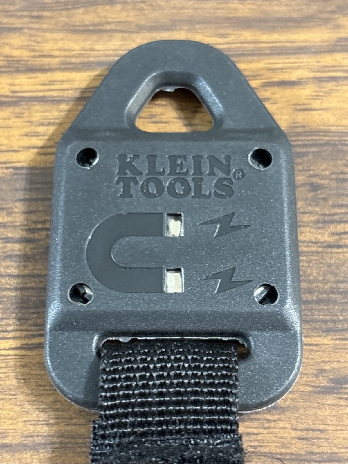 Klein Tools 69417 Rare-Earth Magnetic Hanger, with Strap