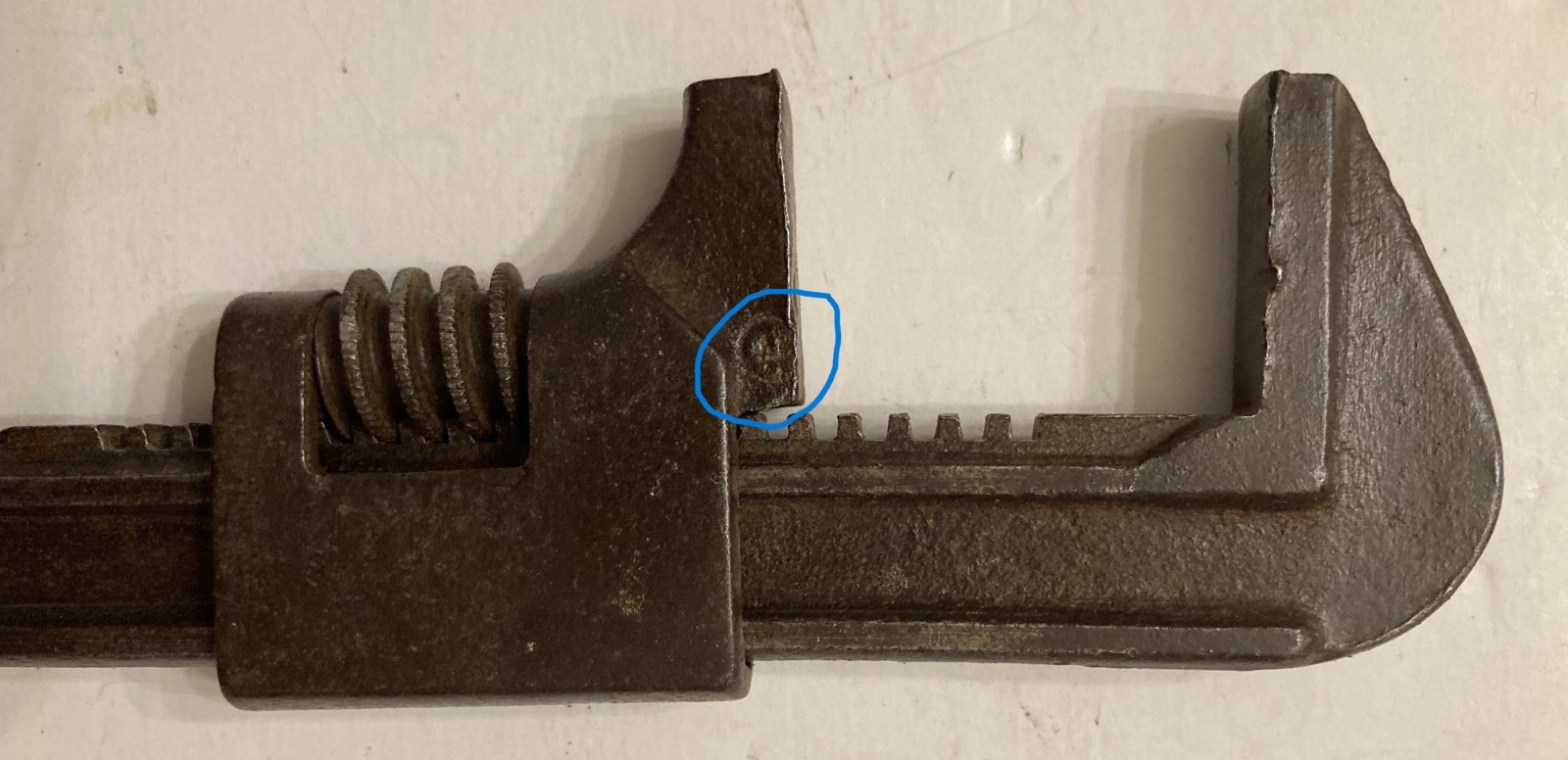EARLY 1900’s 9-in. MONKEY WRENCH MARKED ‘AUTO’ – MADE BY THE AUTO WRENCH CO.