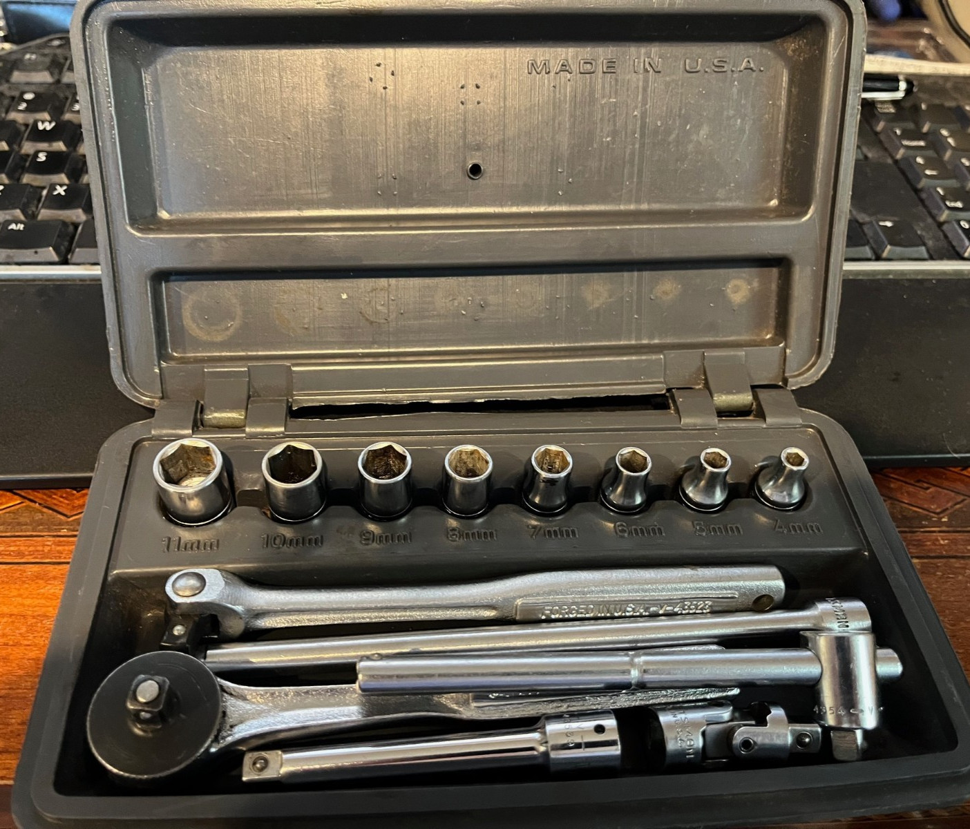 Vintage Craftsman 1/4 Dr Metric Socket Set V Series Permanex Case USA Nice !!