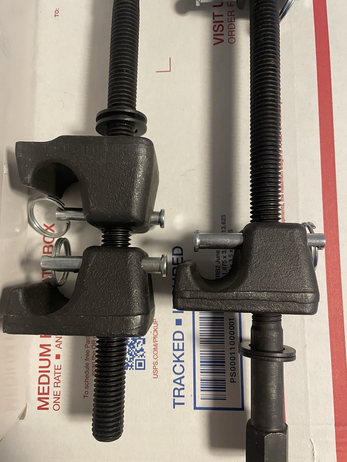 Schwaben 2Pcs Macpherson Strut Spring Compressor Tool Kit Coil Universal Fit