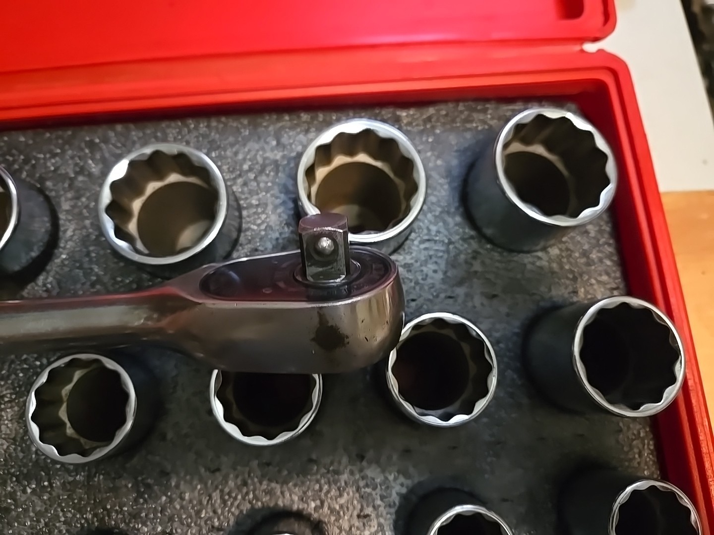 Snap-on Deep Metric Socket Set 1/2″ Drive 32mm To 10mm 12 Point- Ratchet S832