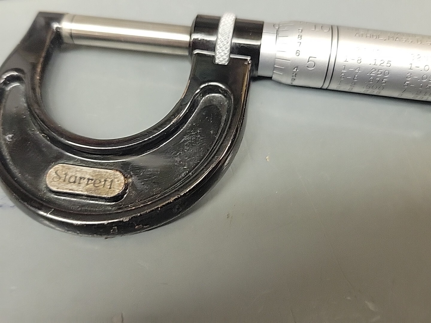 Starrett 436RL 1″ Micrometer Caliper With Ratchet Stop w/Lock Nut NEW OLD STOCK