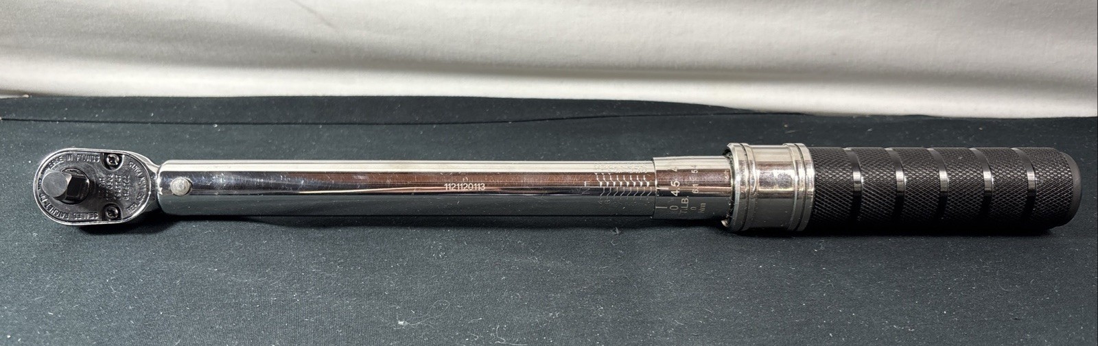 Snap-On Tools 3/8″ Dr. Adjustable Click-Type Micro Torque Wrench QE2R100 W/ Case