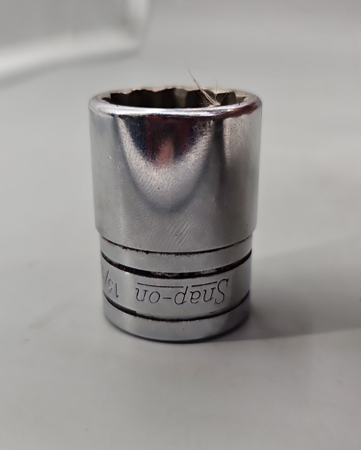 Snap On – 1/2″ Drive SW-261 13/16″ 12Pt SAE Shallow Chrome Socket – SW261
