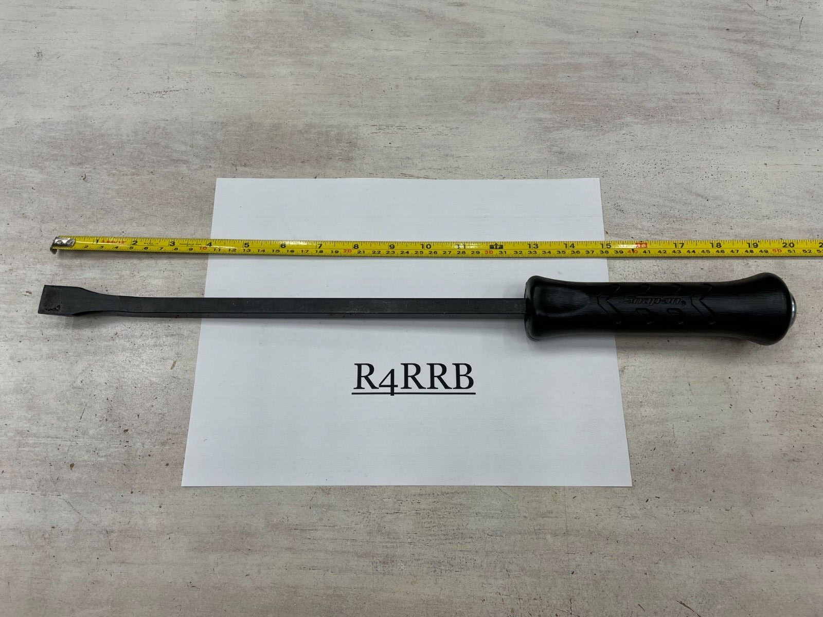 Snap-on Tools USA NEW BLACK GRIP 18″ Length Steel Striking Pry Bar SPBS18A