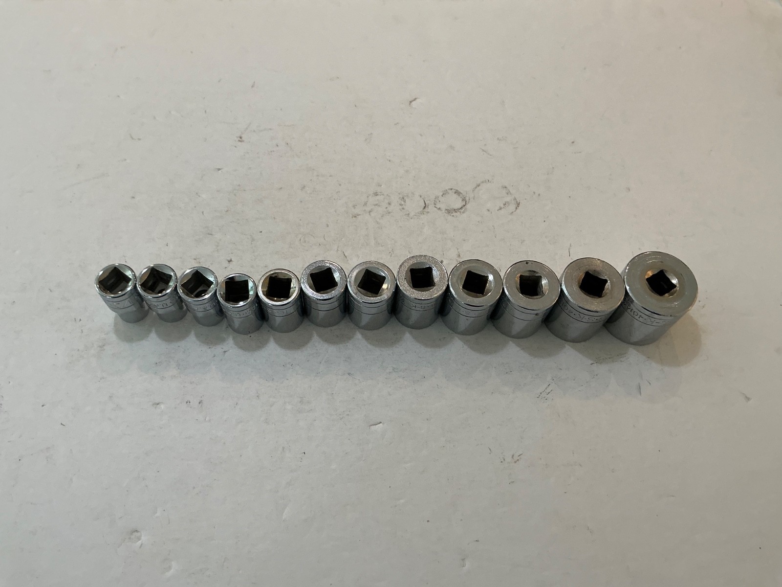 S-K tools 11 pc 1/2″ drive shallow SAE socket set 12 pt 1/2″-1 1/4″ USA made