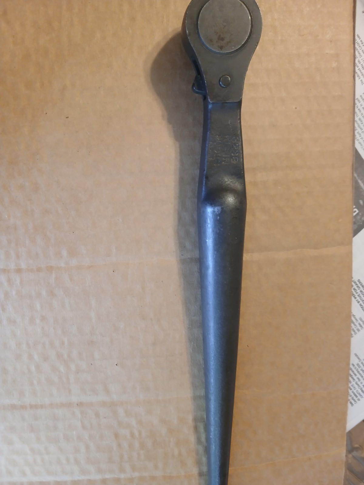 Klein Tool 3238 , 1/2″ Drive Ratcheting Construction Spud Wrench, 15″