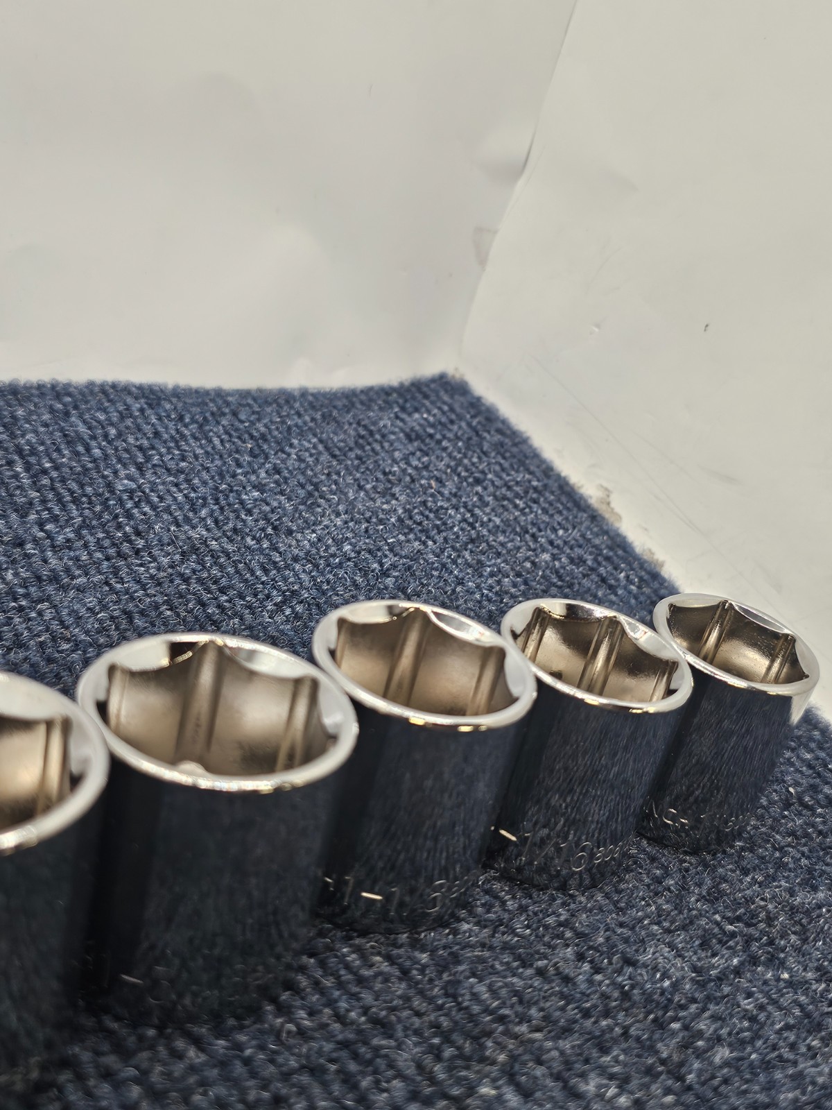 (6-PIECE) GearWrench 1/2 Drive, 12-Point Standard SAE Sockets Sizes 1″ to 1-1/2″