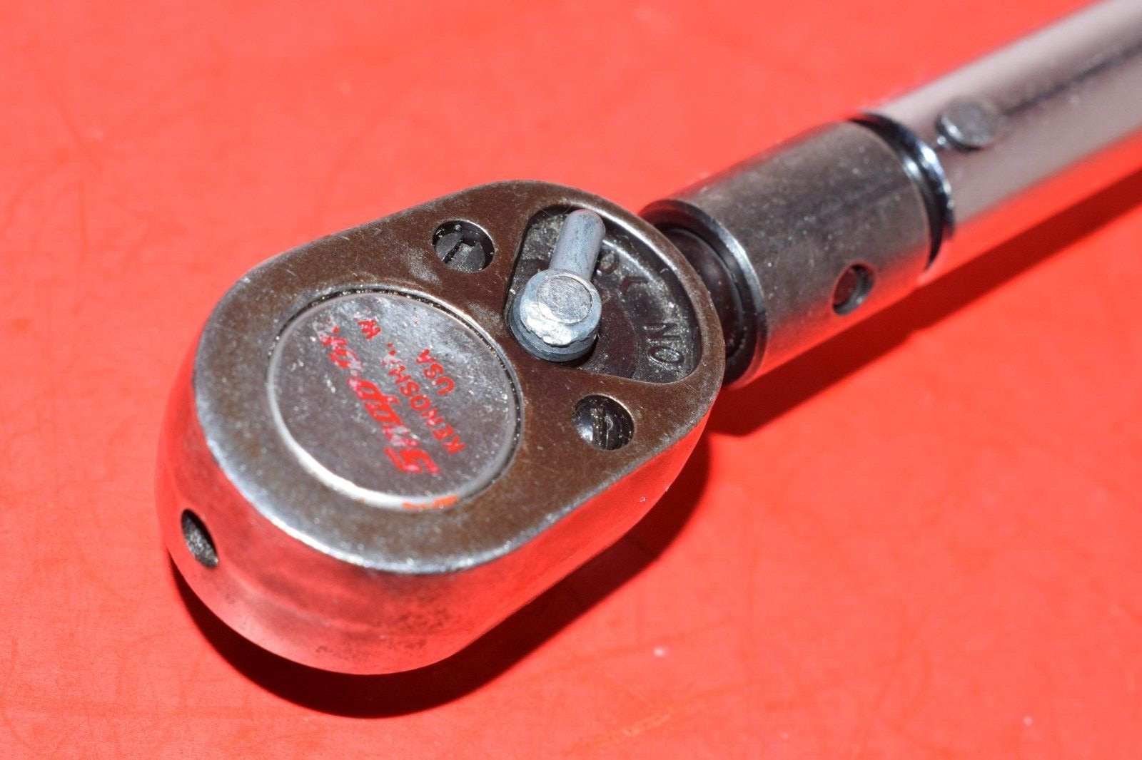 Snap-On 3/8” Drive SAE Interchangeable Head 100 In Lb Preset Torque Wrench