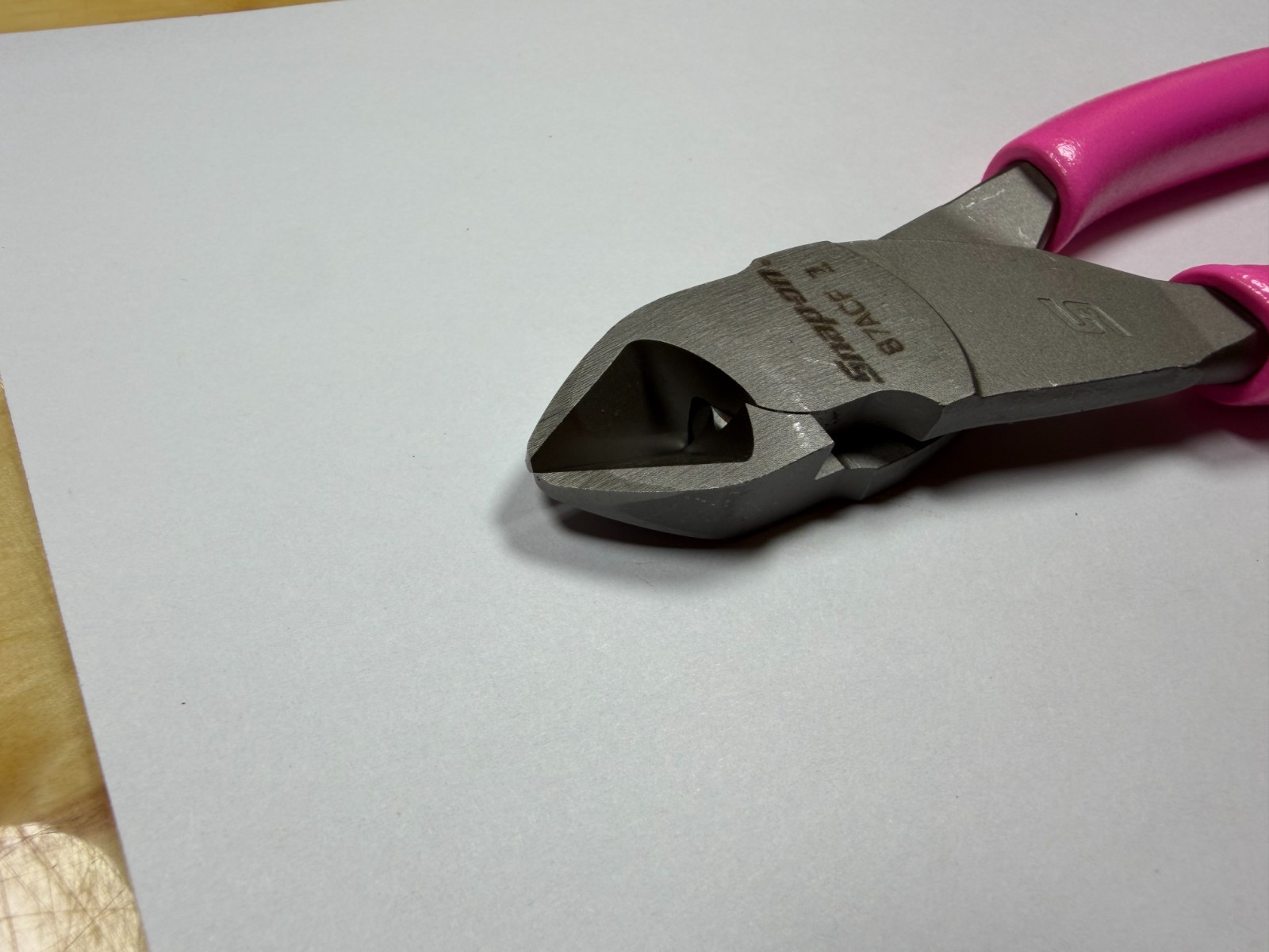 Snap-on Tools USA NEW PINK Soft Grip 7″ Diagonal Cutter Pliers 87ACFP