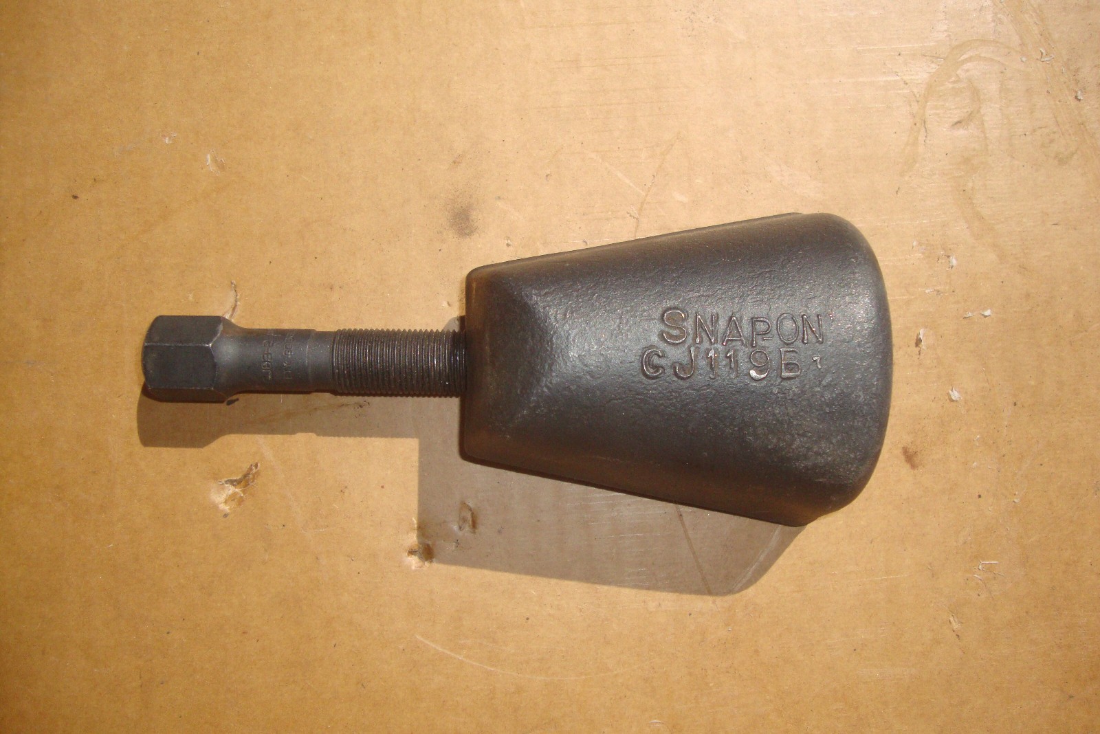 SNAP ON TOOLS USA Pitman Arm Puller CJ119B