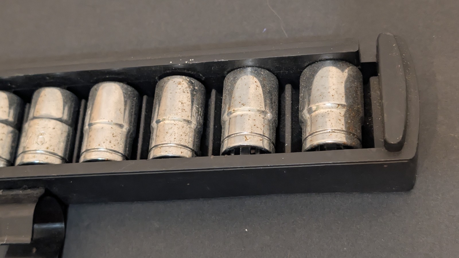 11 Piece Tractor Supply PLus 1/2″ Drive SAE Socket Set 5/16″ – 3/4″ w Storage +