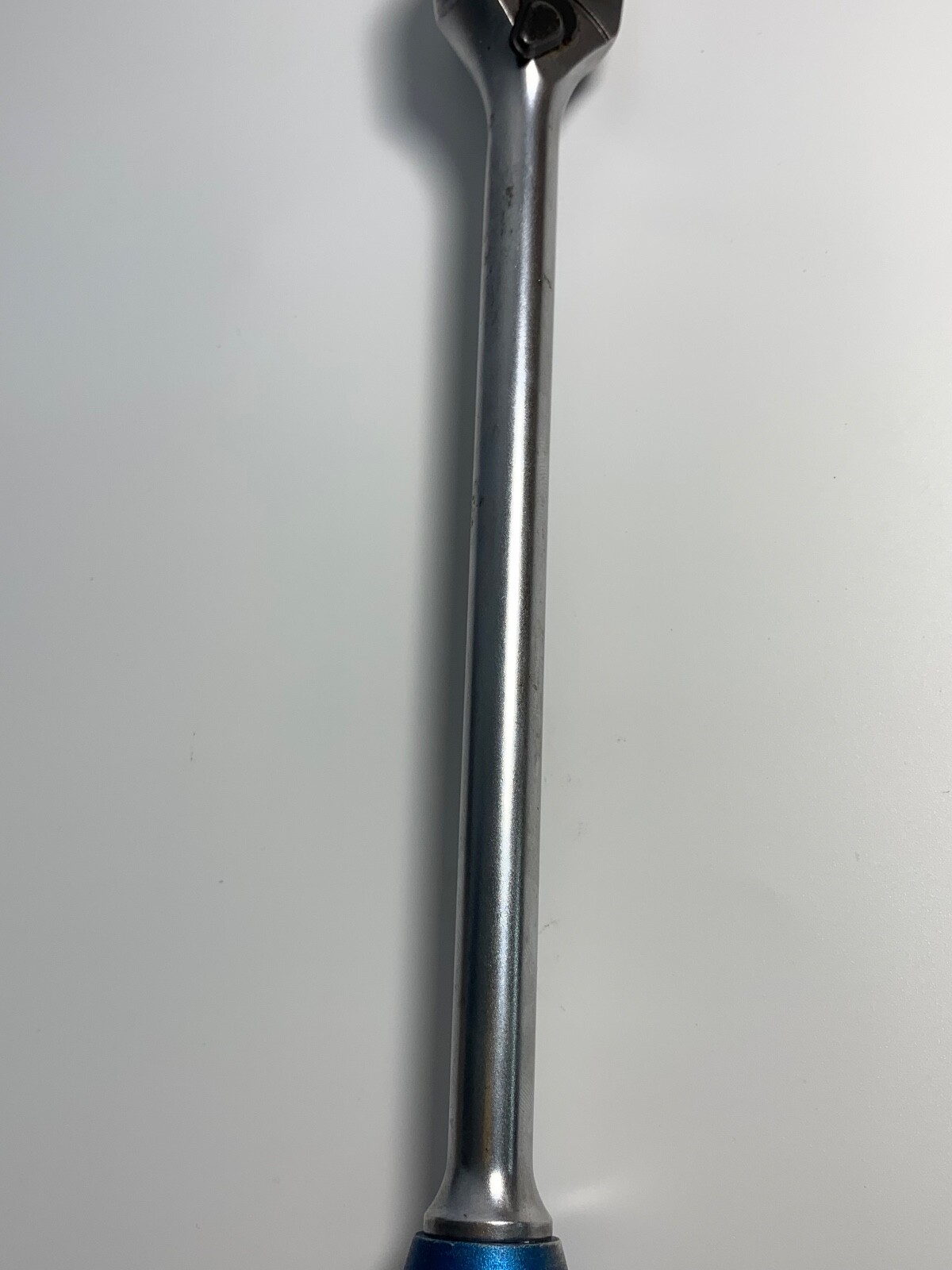 Titan Tools 12161 3/8″ Drive x 12″ Sealed Head Aluminum Handle Ratchet 90-Tooth