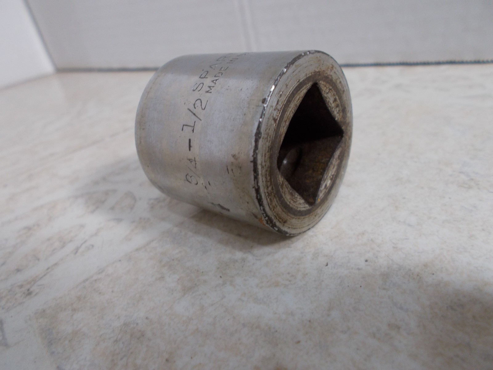 Sparta 3/4″ to 1/2″ Dr. Socket Adapter CH82 3/4″ Female to 1/2″ Male (F-3)