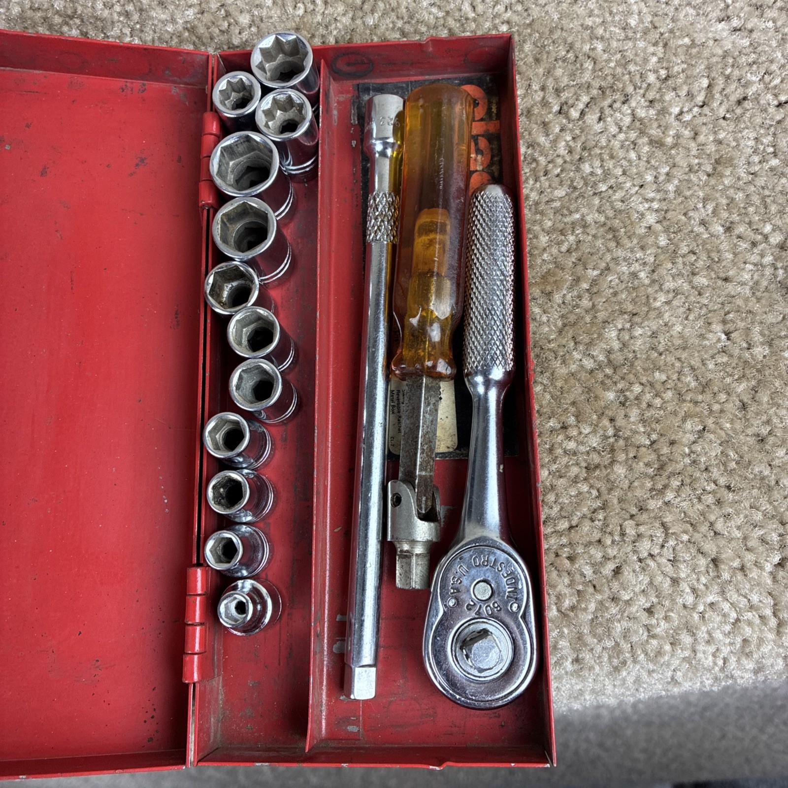 INDESTRO 1/4 Drive Ratchet/Socket Set SAE 15pcs. Good Condition Original Box