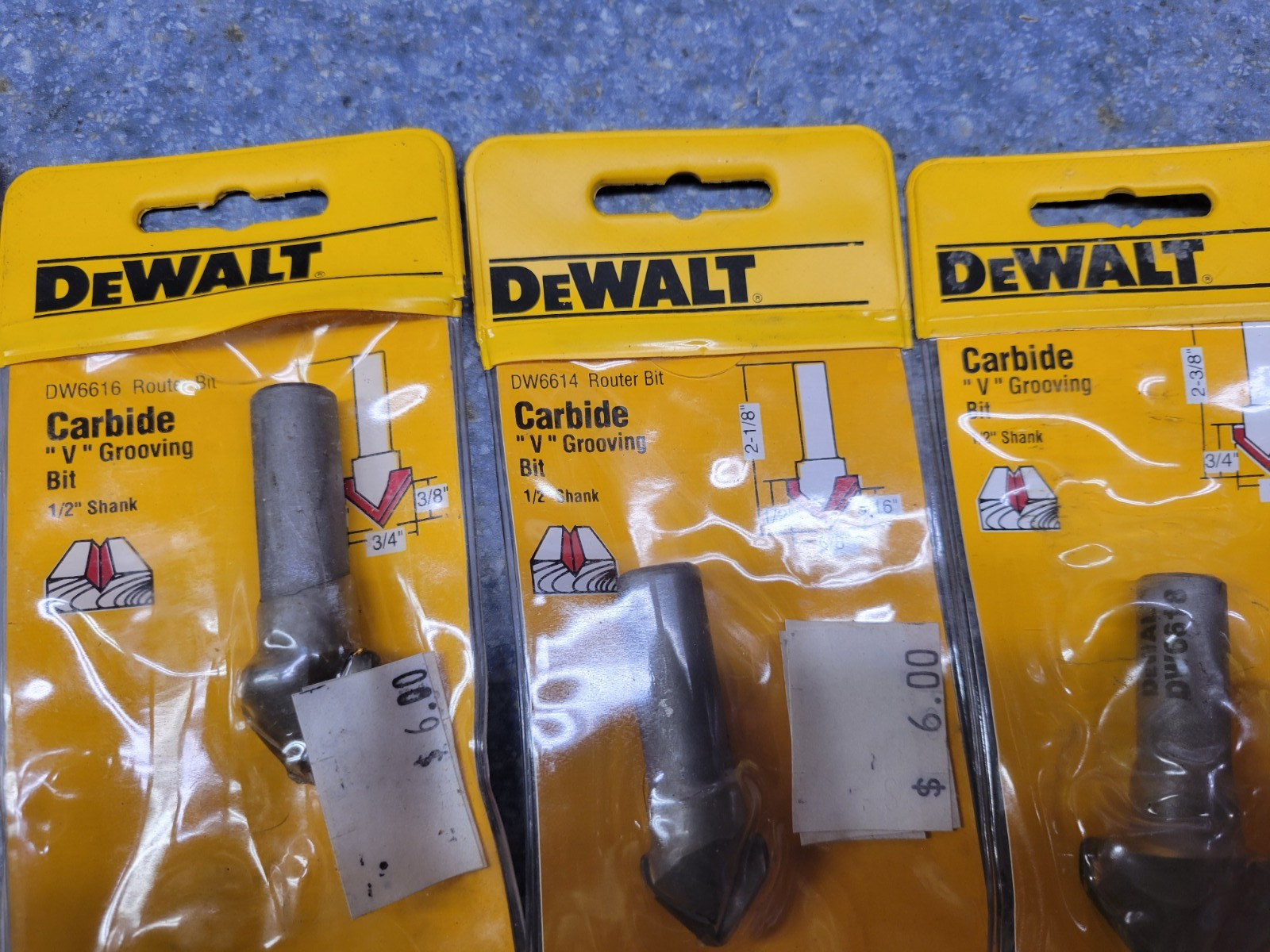 Dewalt USA NOS 22-Piece 3/8″ and 1/2″ Shank High Quality Carbide Router Bit Lot