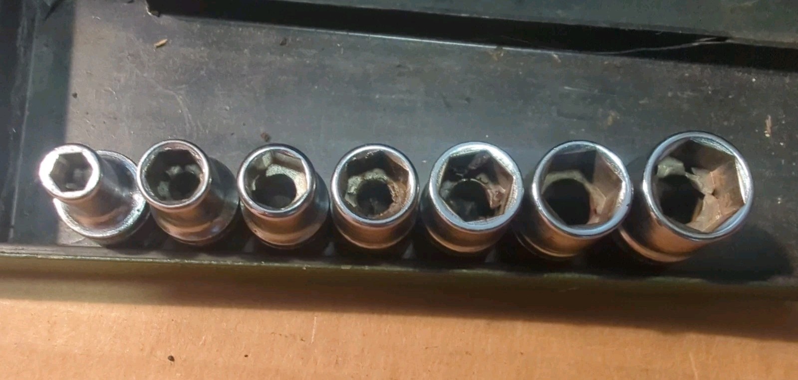 Nice Vintage SK Tools USA 1/4” Drive Socket Set Sae Deep Shallow 19pcs S-K