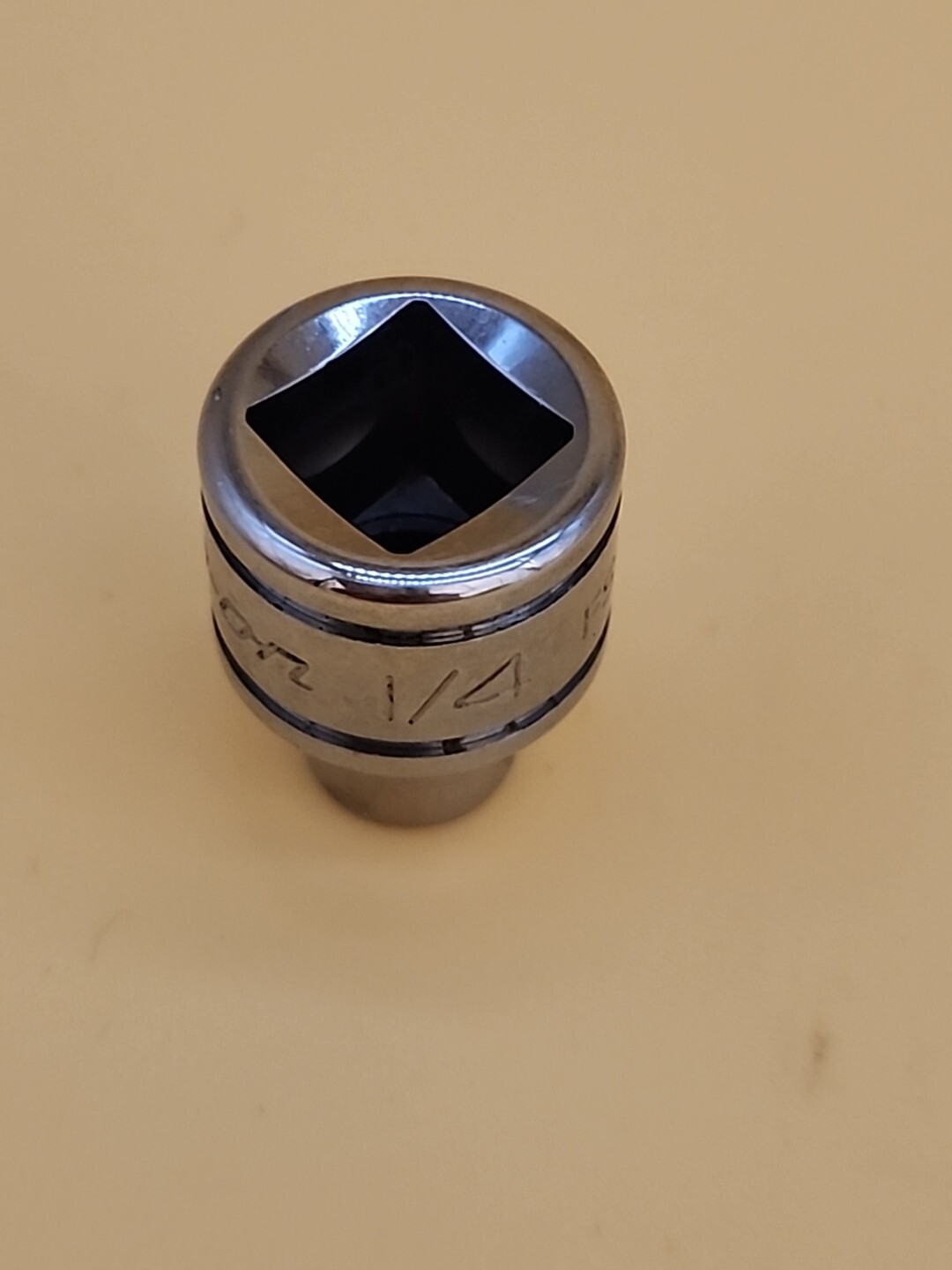 Snap-on Tools 3/8″ Drive 1/4″ 6PT Shallow Chrome Socket FS081 USA