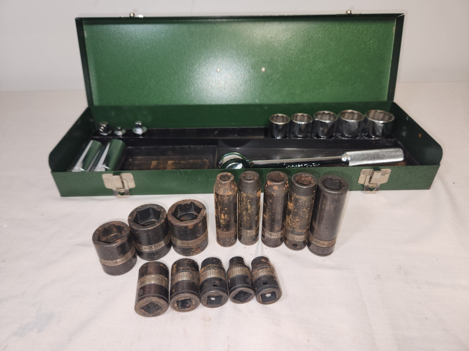 S-K Tools 1/2″ Socket Set 12 Point Chrome 6 Point Impact Ratchet and Box