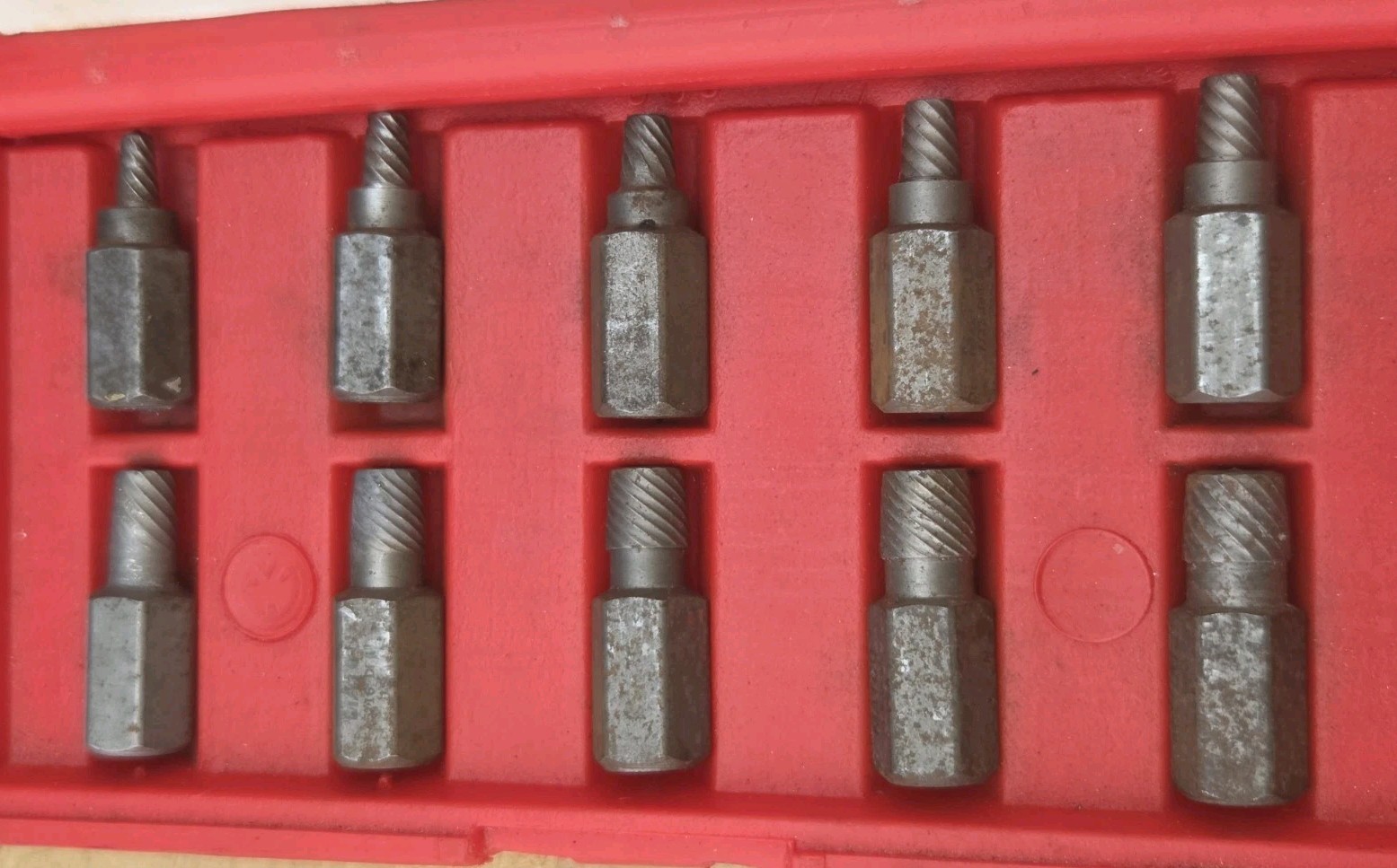 Matco Tools SEXS10 – 10 Piece Hexagonal Head Multi Spline Extractor Set