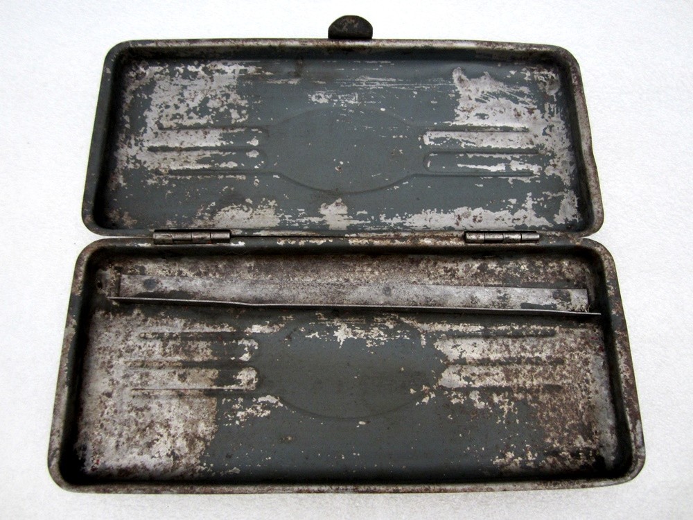 Vintage 1950’s Craftsman 1/4″ Drive Socket Set Metal Case USA