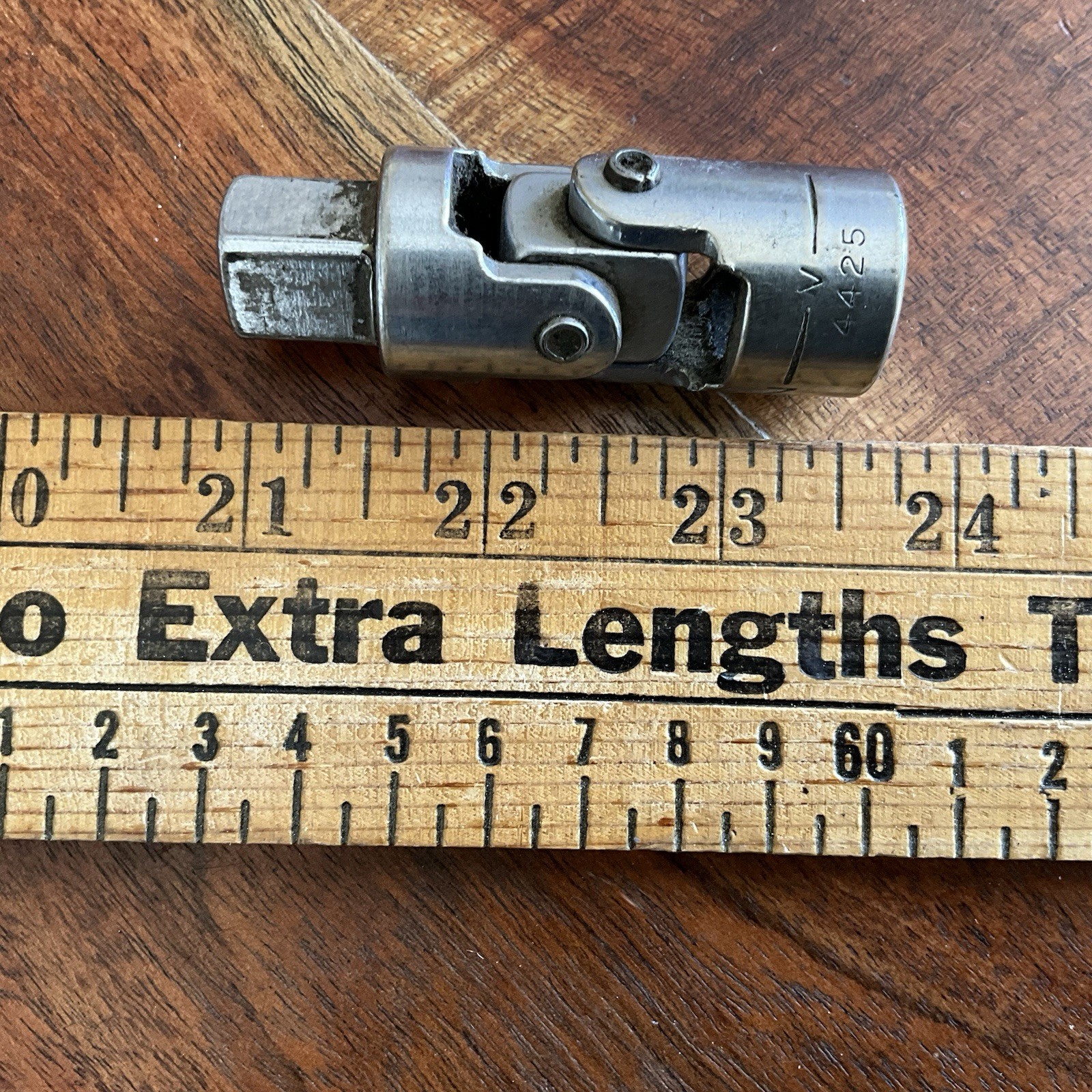 Vintage Craftsman 1/2″ Drive Universal Joint Swivel Extension Socket -V- 4425