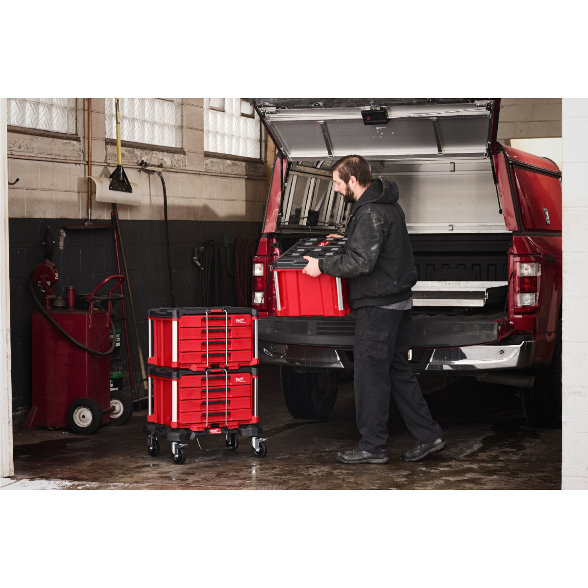 Milwaukee Tool 366 Piece Master Mechanics Hand Tool Set with PACKOUT Drawers and