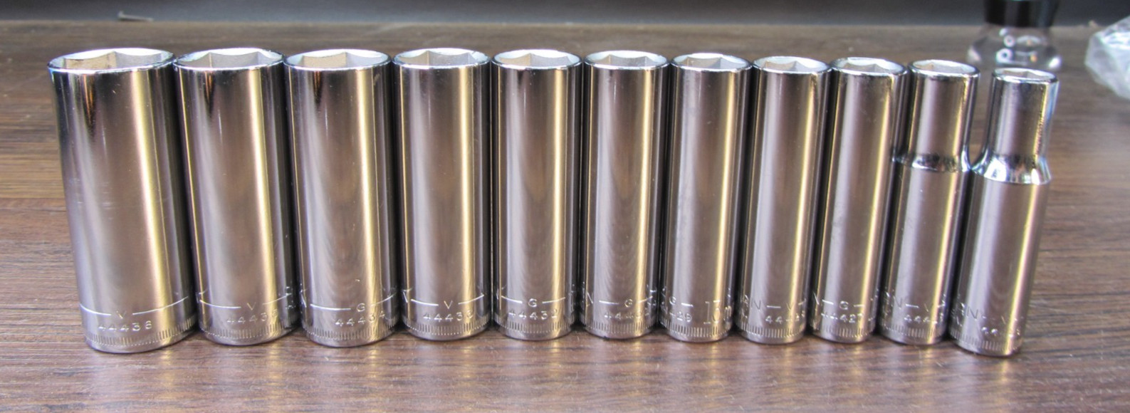 NOS Craftsman USA 11pc Metric 9mm-19mm Deep Socket Set – 3/8″ Drive – 6 Point