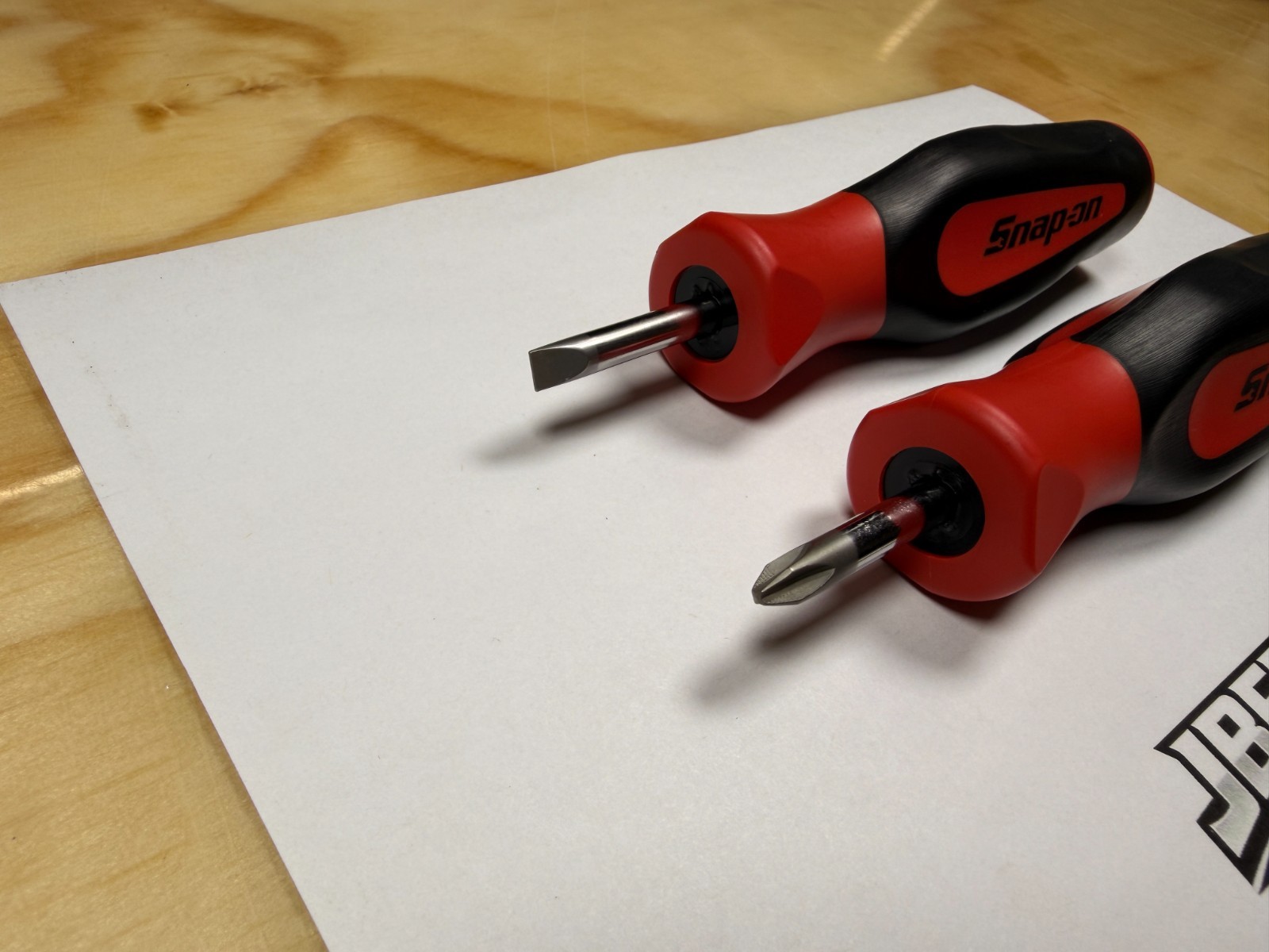 Snap-on Tools USA NEW RED 2pc Soft Grip Instinct Handle Stubby Screwdriver Set