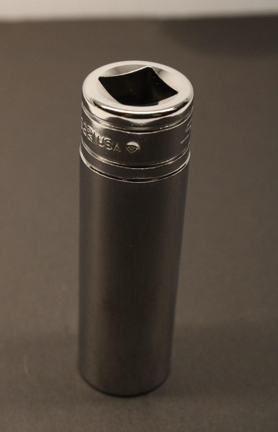 Snap-on Tools USA NEW 1/2″ Drive 6-POINT SAE 11/16” DEEP Socket TS221