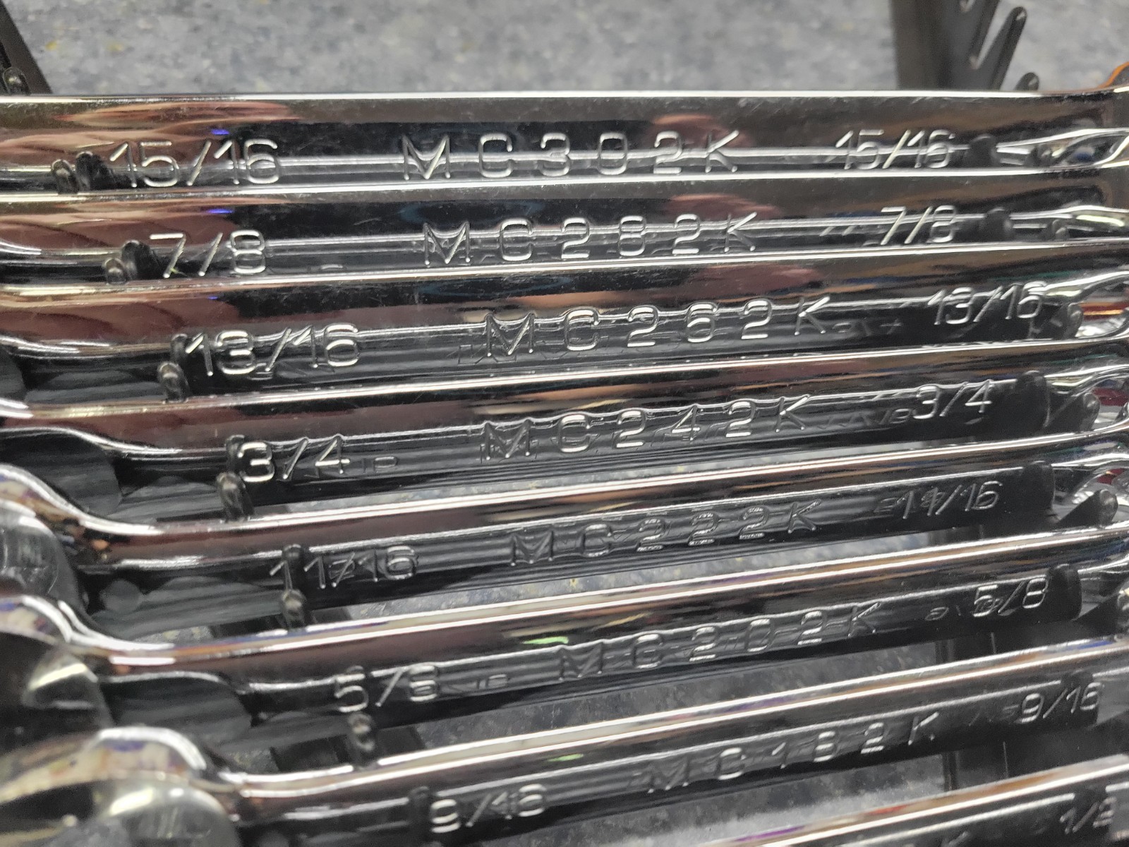 Matco 13-Piece SAE 12-Point Combination Wrench Lot 1/4 – 15/16″