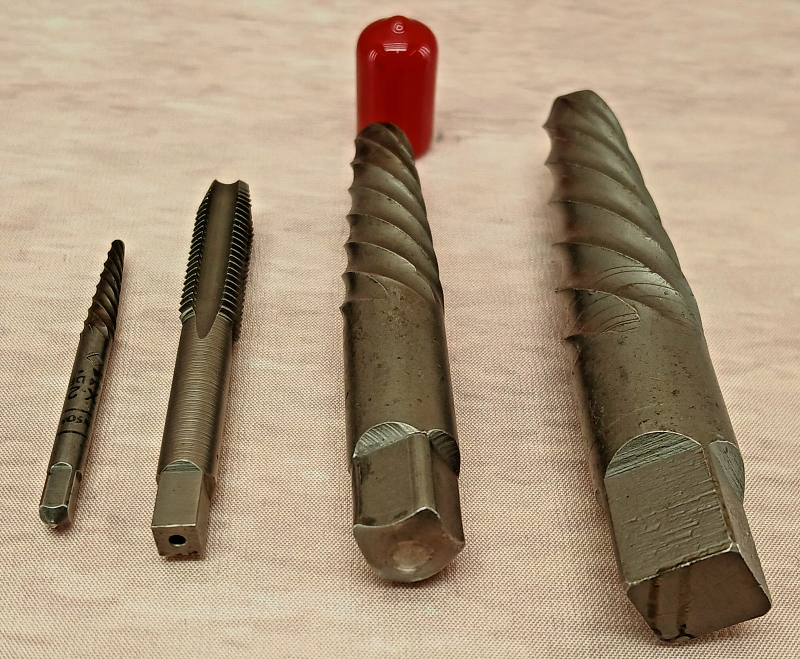 Hanson Screw Extractor Lot EX-7 EX-6 EX-2 + 10mm x1.5 Tap USA Easy Out Set