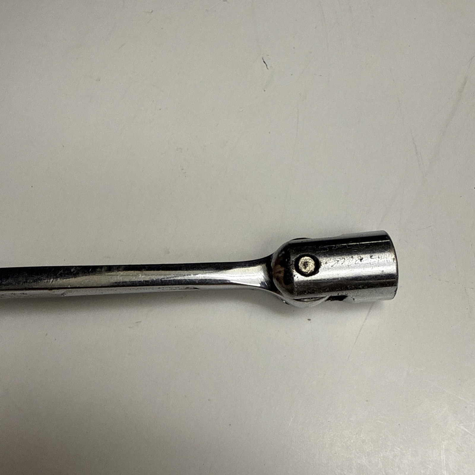 Snap-On FH1618C 12 Pt 1/2» x 9/16» Double Flex Head Socket Wrench 8-1/2» Long