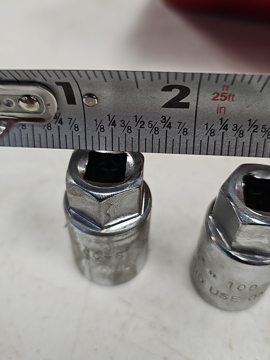 AST TOOLS 4PC Metric 1/2″ And 3/8″ Drive STUD REMOVER SOCKET SET