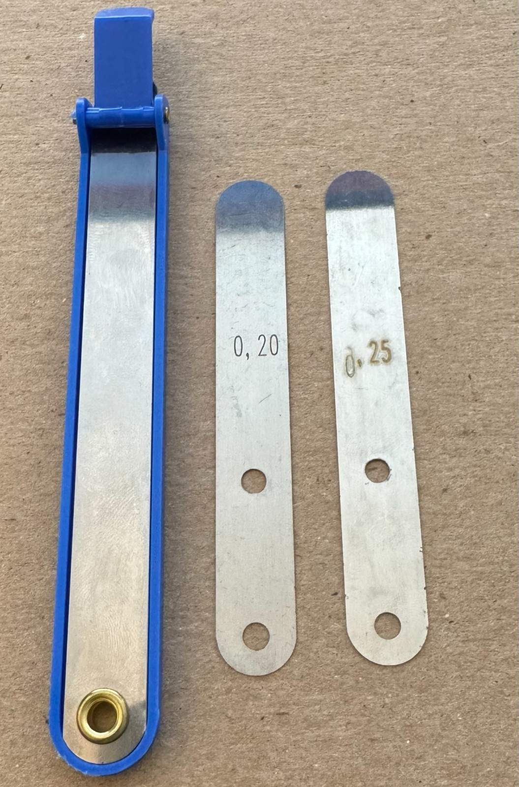 Helios Germany 0611 195 Feeler Gauge Holder with .20 and .25 Mercedes Blades
