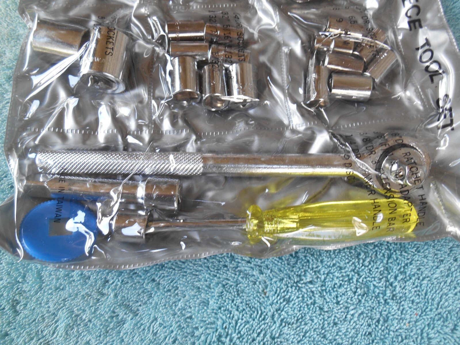 Turnbull Tools 40 piece Tool Set NEW OLD Stock Ratchet Sockets