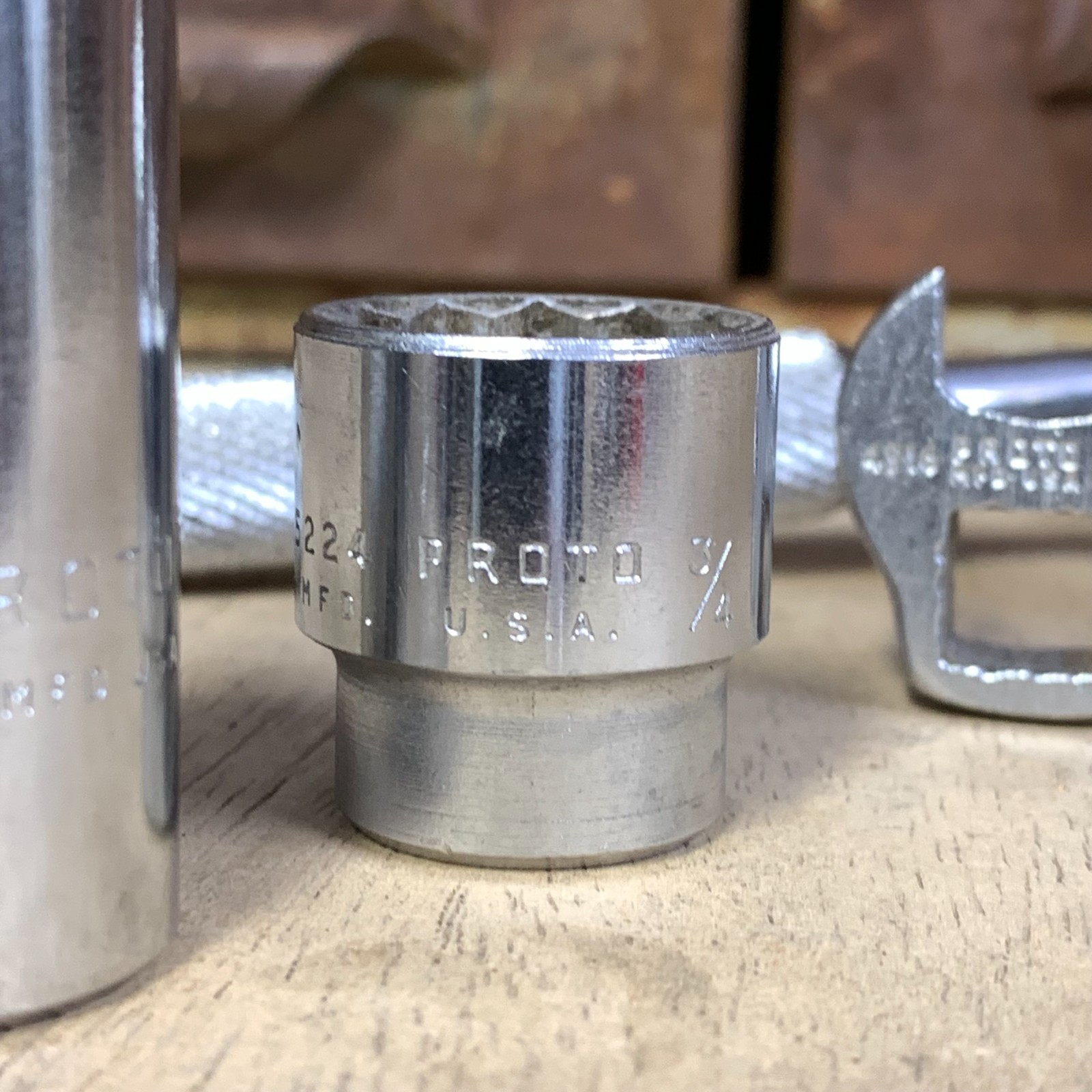 Nice – PROTO 5249 3/8″ drive ratchet & 3 Sockets & 1 Crows Foot – vintage