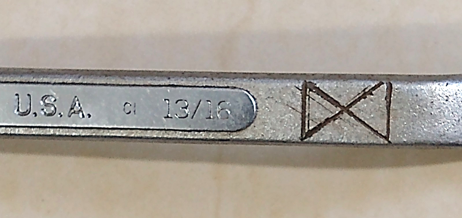 CRAFTSMAN TOOLS USA V, 13/16″ x 7/8″ DBL. BOX WRENCH, 12.5″ LONG, 12 POINT.