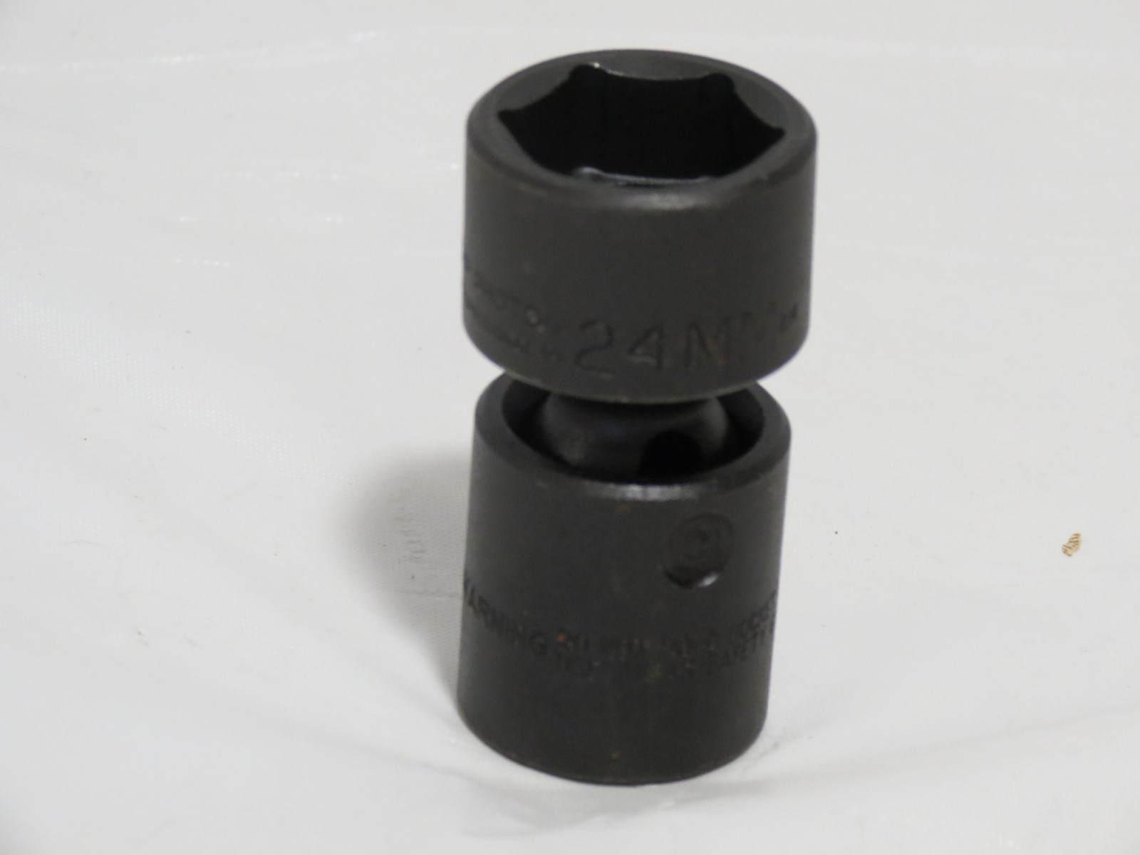 Proto 74424MP 1/2″ Drive 24mm Short 6 Point Impact Swivel Socket Overall 2 5/8″