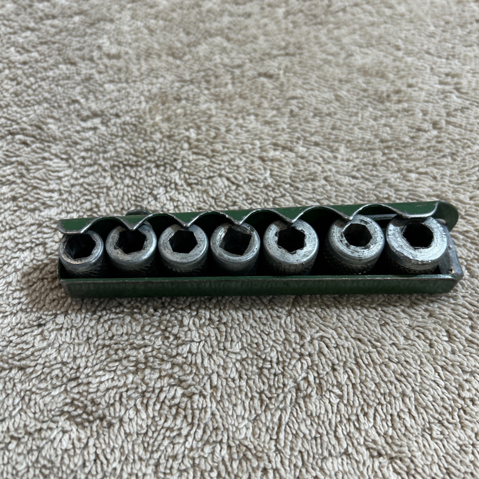 Handy Socket Set 8 Pc Mixed Style Sockets w/ Tray USA