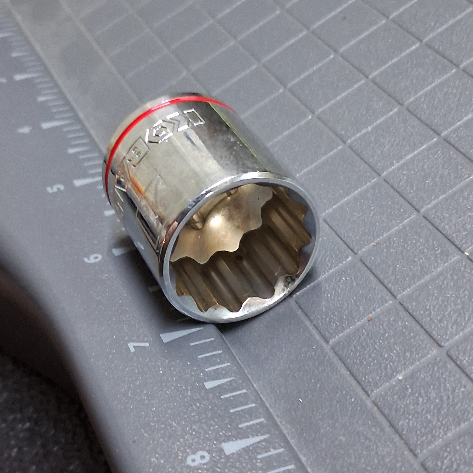 Kobalt 13/16″ SAE 3/8″ Drive 12-Point Chrome Socket