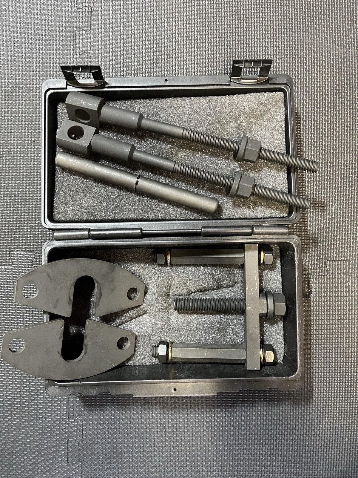 BMW Control Arm Bushing Tool Kit I CTA Tools ! Never Used