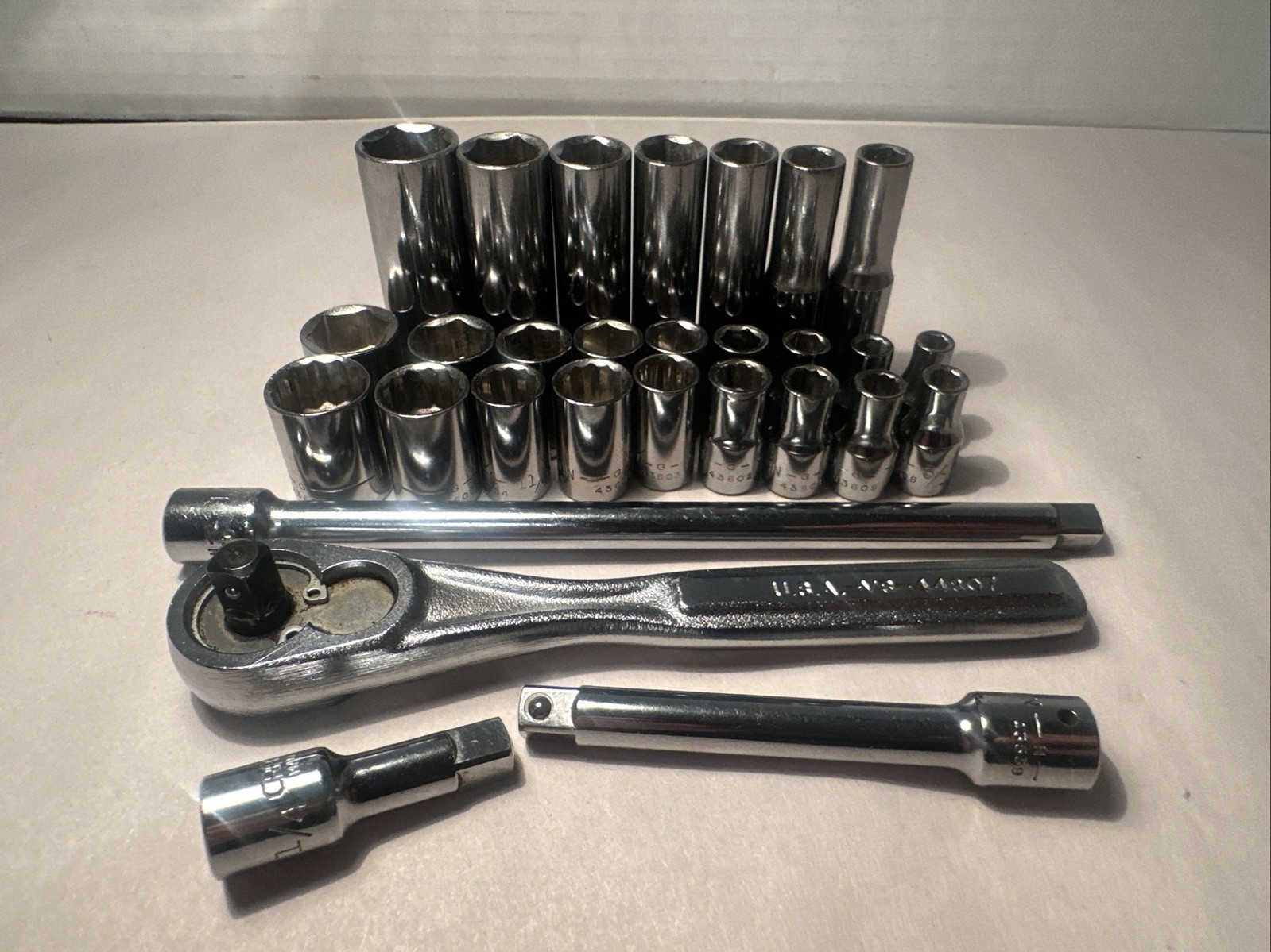 Craftsman 29 Piece SAE 1/4” Drive Set w/Ratchet , 6 & 12 point sockets &more USA