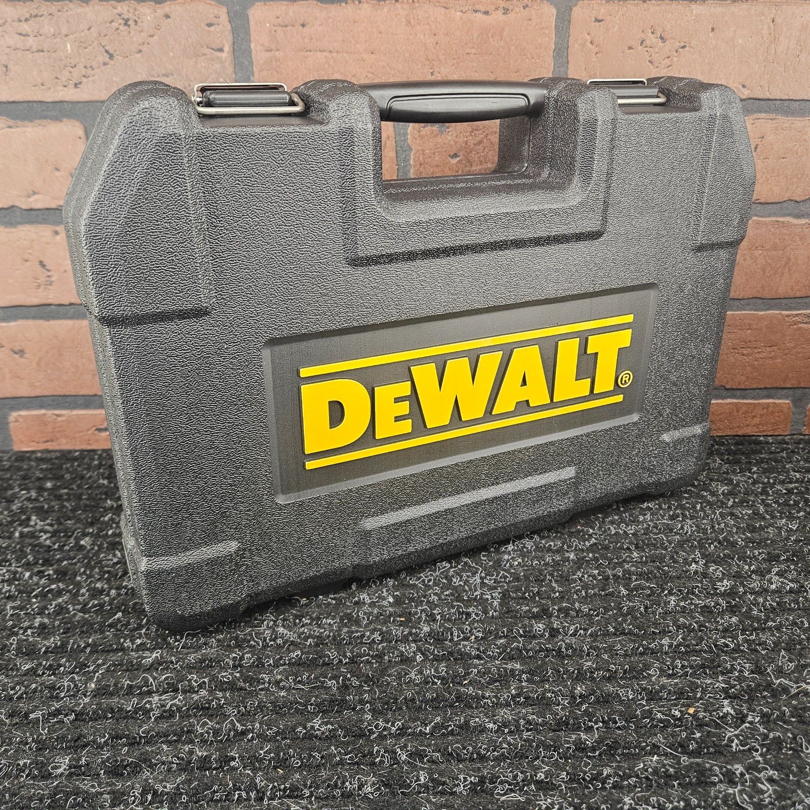 Dewalt DWMT19251 1/4″ Drive MM/SAE Impact Rated Socket Set-***NEW***