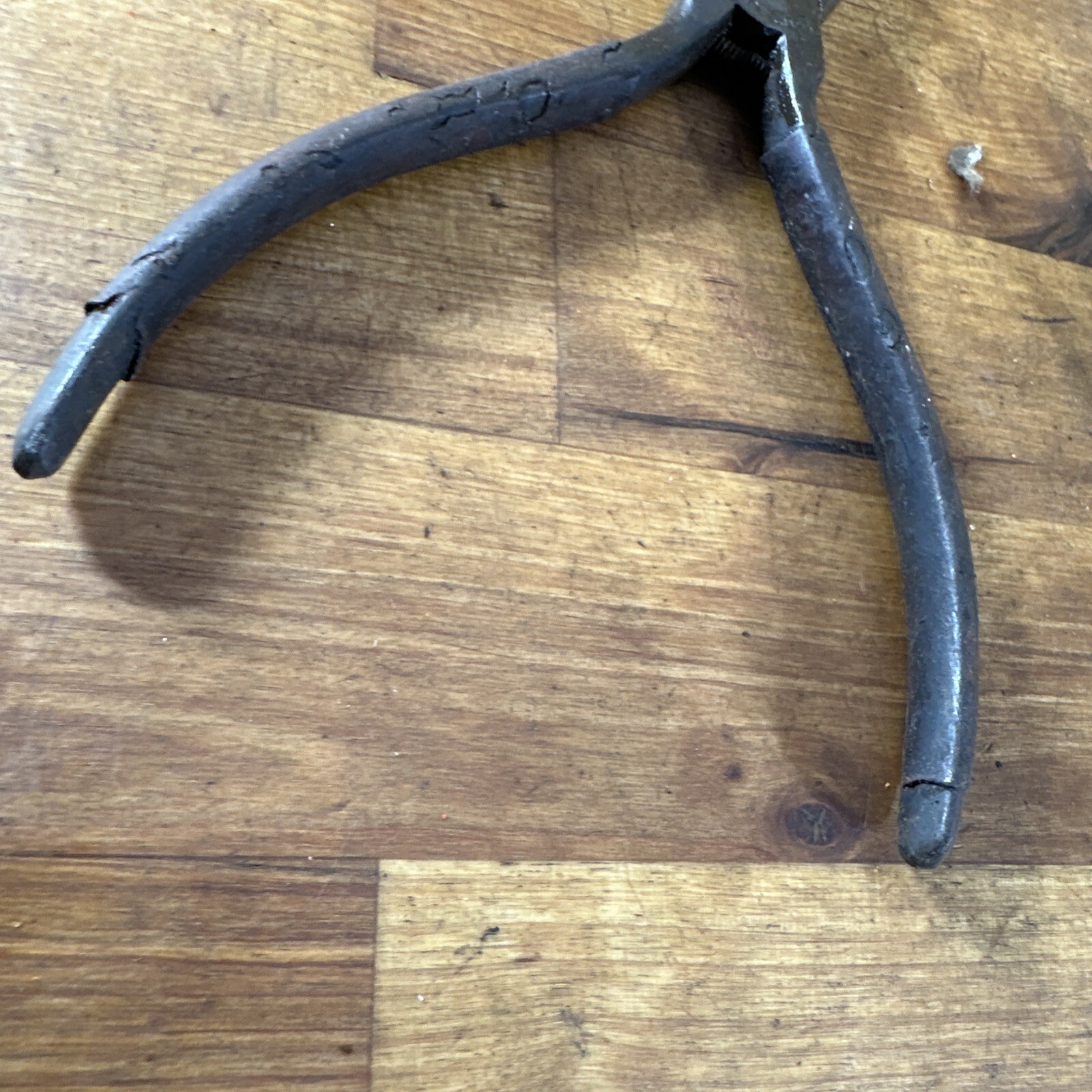 Vintage UTICA 6-1/2” Inch Needle Nose Pliers No. 296 USA
